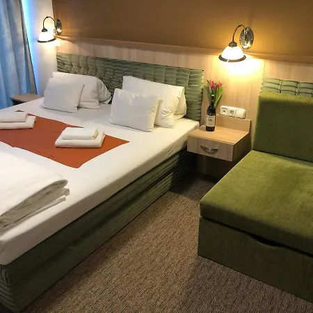 Hotel Kalvaria Varfal Panzio