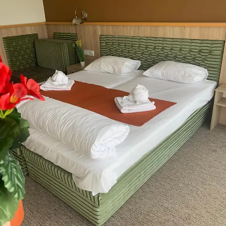 Kalvaria Varfal Panzio Hotel Pécs