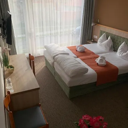 Hotel Kalvaria Varfal Panzio