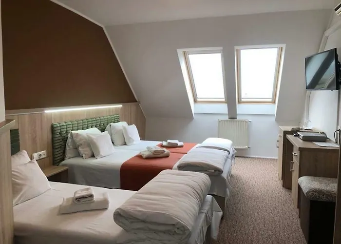 Hotel Kalvaria Varfal Panzio