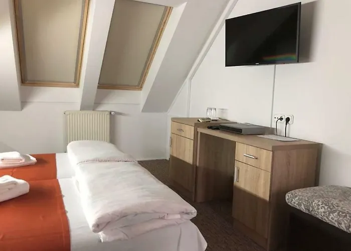 Hotel Kalvaria Varfal Panzio